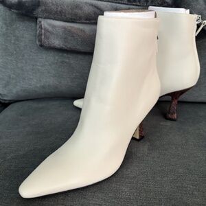 MARC FISHER LEATHER BOOTIES, OFF WHITE, BROWN SNAKE DESIGN HEELS, SIZE 6